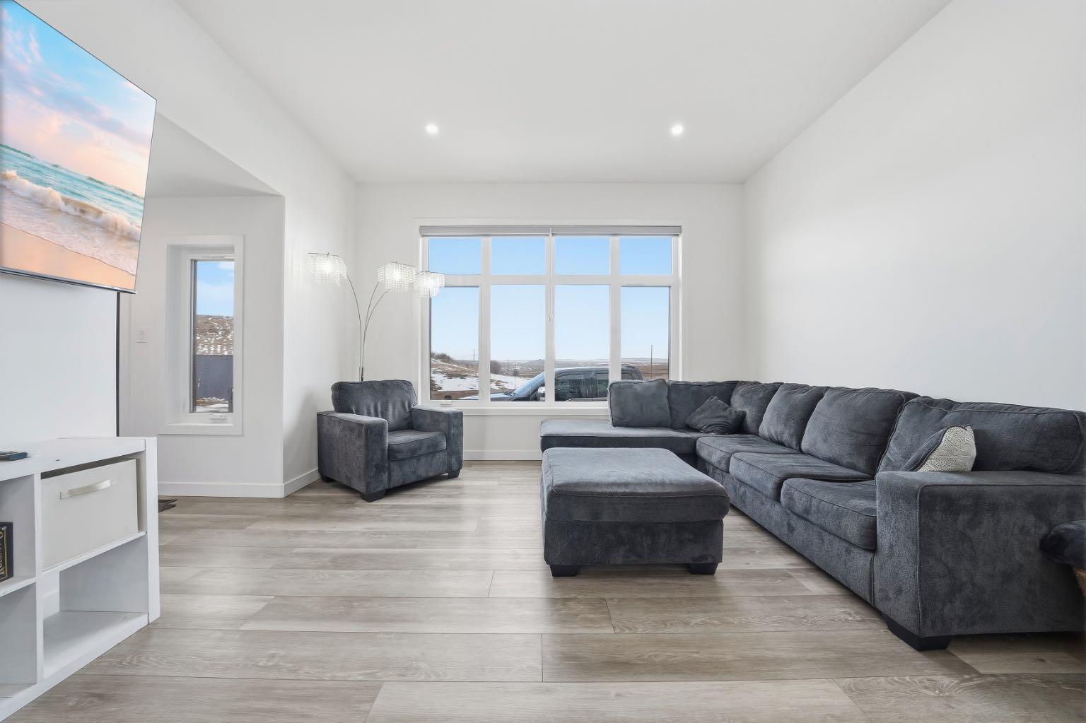 32105 Highway 543 E 100