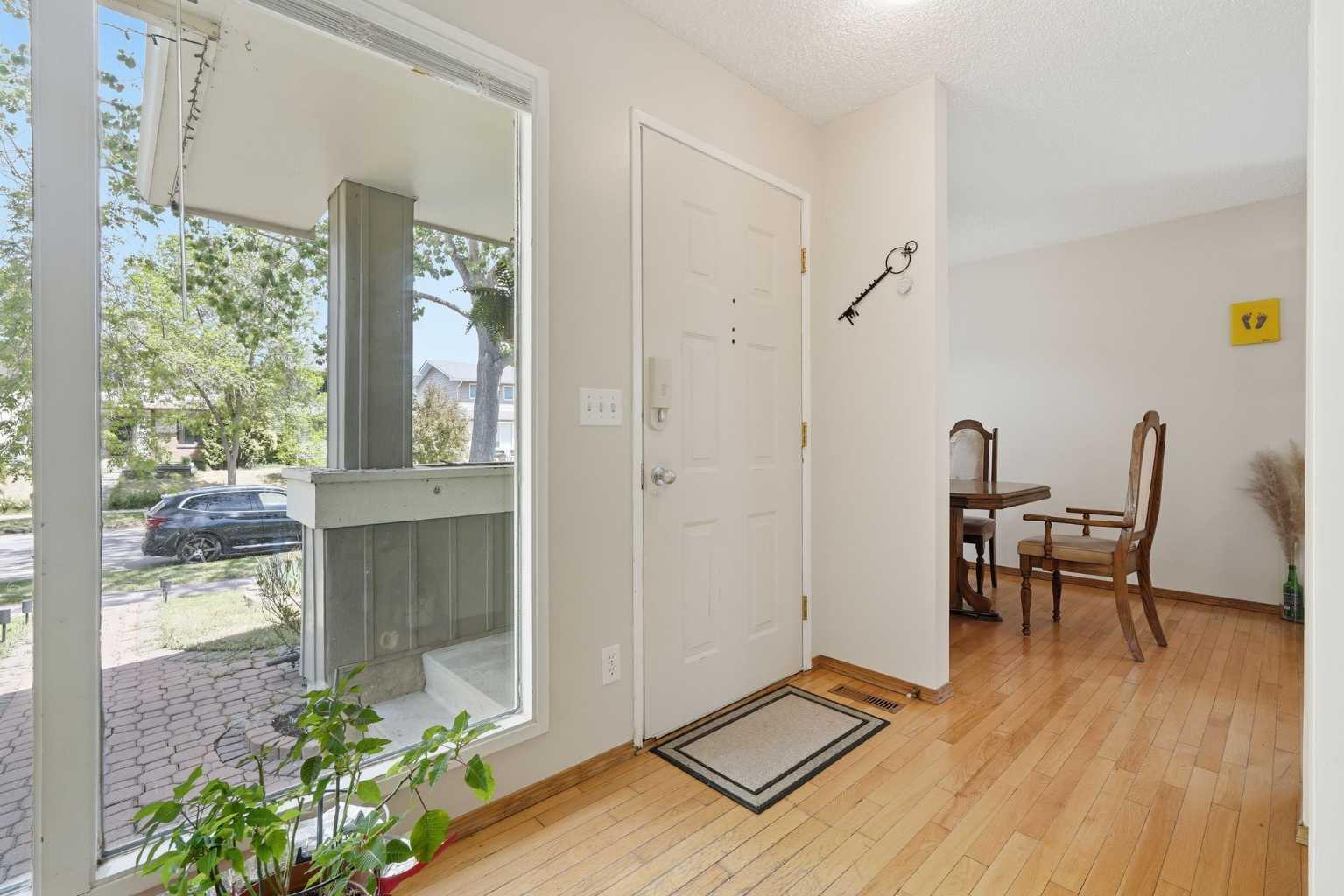 121 Sunbank Way SE