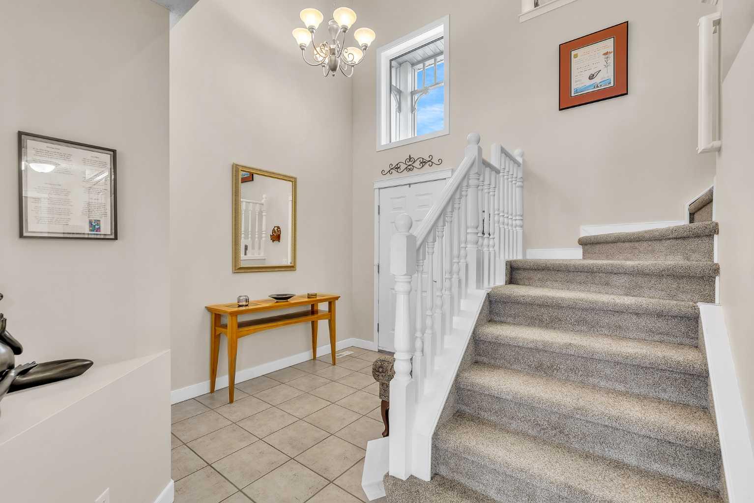 103 Panamount Crescent NW