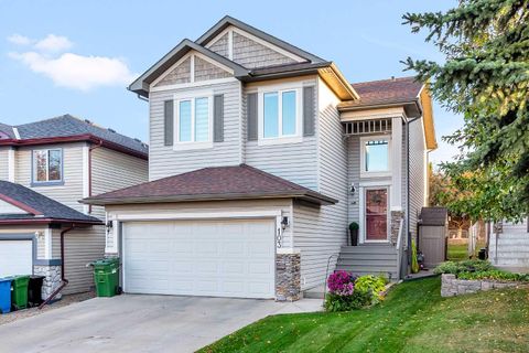103 Panamount Crescent NW Calgary AB T3K 5L8