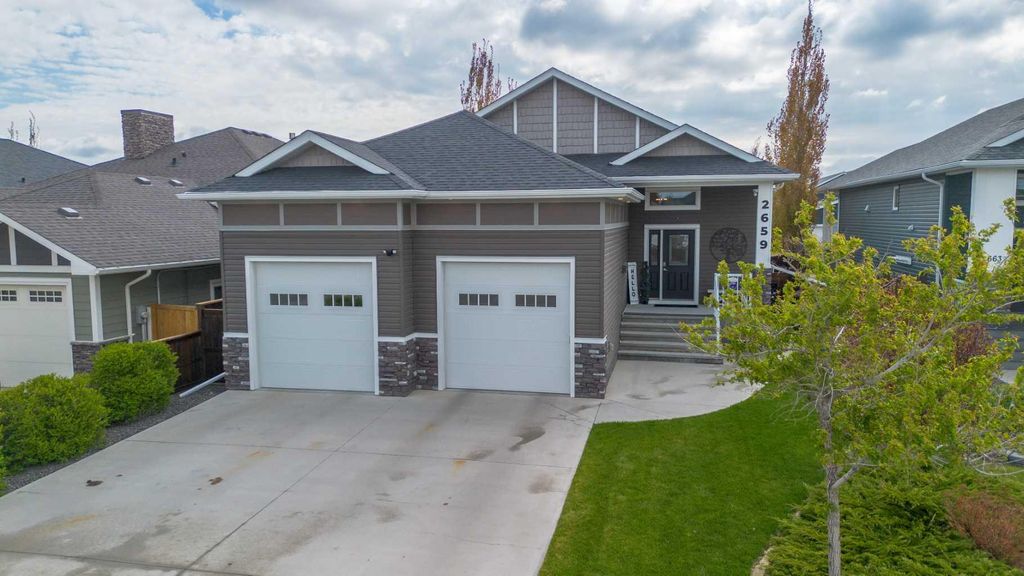 Photo of 2659 Elm Drive, Coaldale, AB T1M 0C9 (MLS # A2313390)