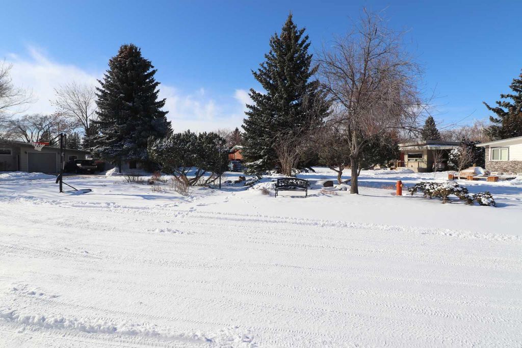 Photo of 3514 10A Avenue S, Lethbridge, AB T1K 0H4 (MLS # A2286854)