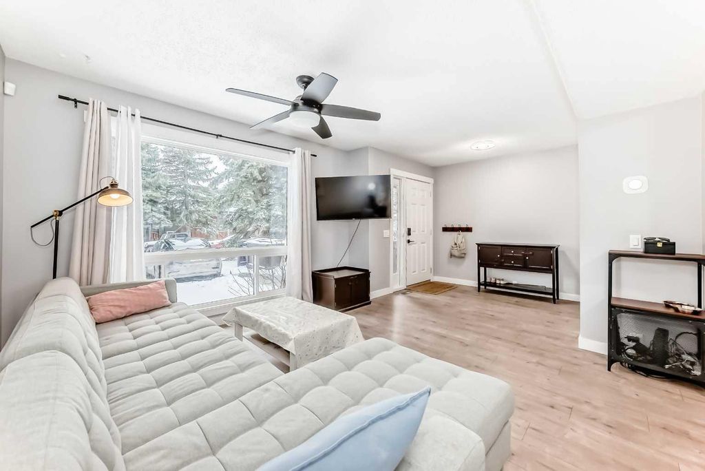 Photo of 2300 Oakmoor Drive SW #94, Calgary, AB T2V 4N7 (MLS # A2292453)