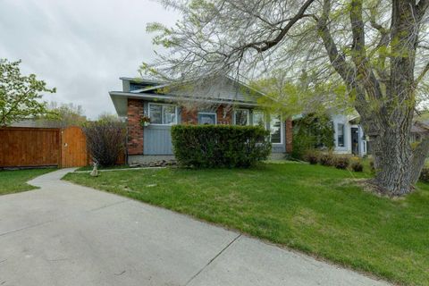 Photo of 323 Ranchview Place NW, Calgary, AB T3G 1J8 (MLS # A2313889)