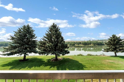 Photo of 1051 3 Street NW #211, Medicine Hat, AB T1A 7Y4 (MLS # A2333720)