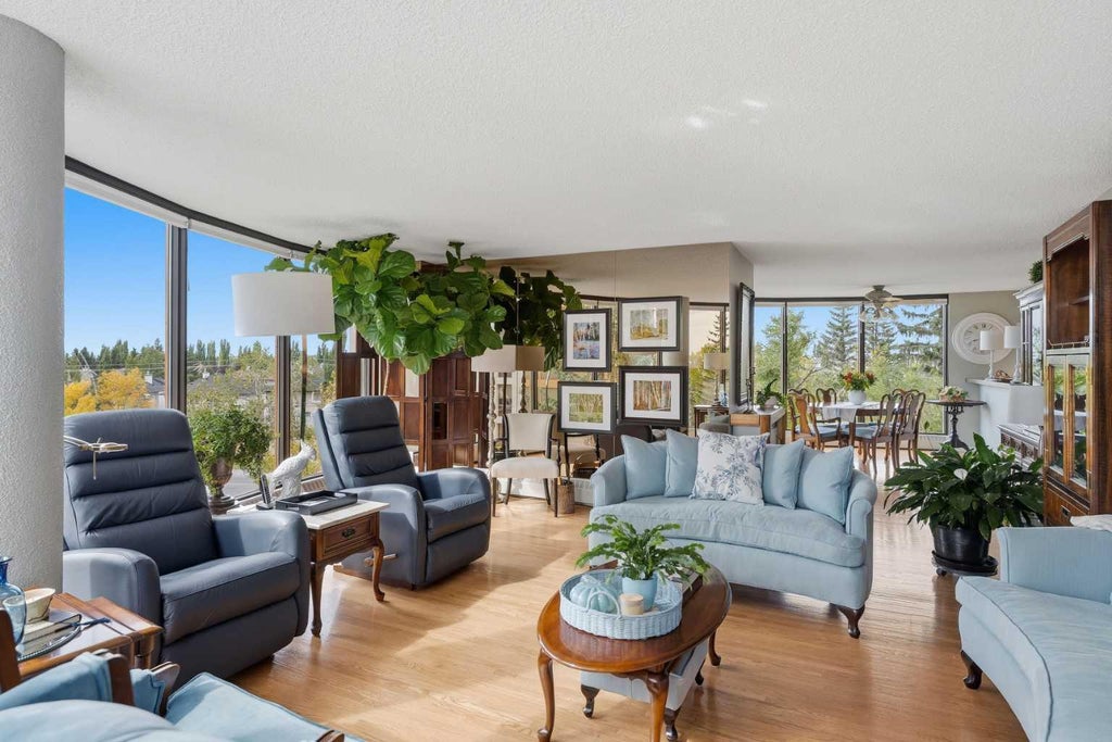 Photo of 7030 Coach Hill Road SW #354, Calgary, AB T3H 1E4 (MLS # A2348459)