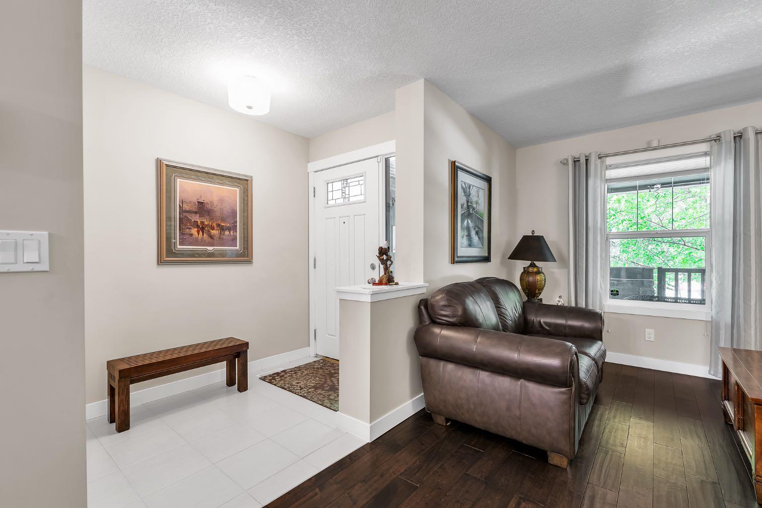 96 Legacy View SE