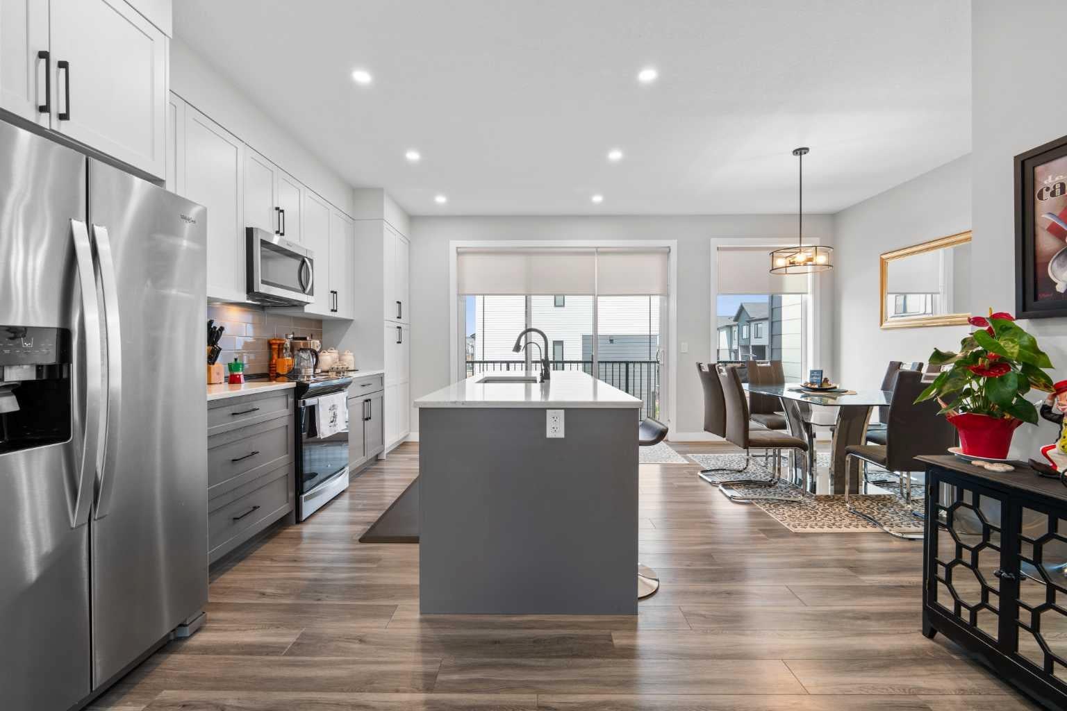 32 Evanscrest Court NW