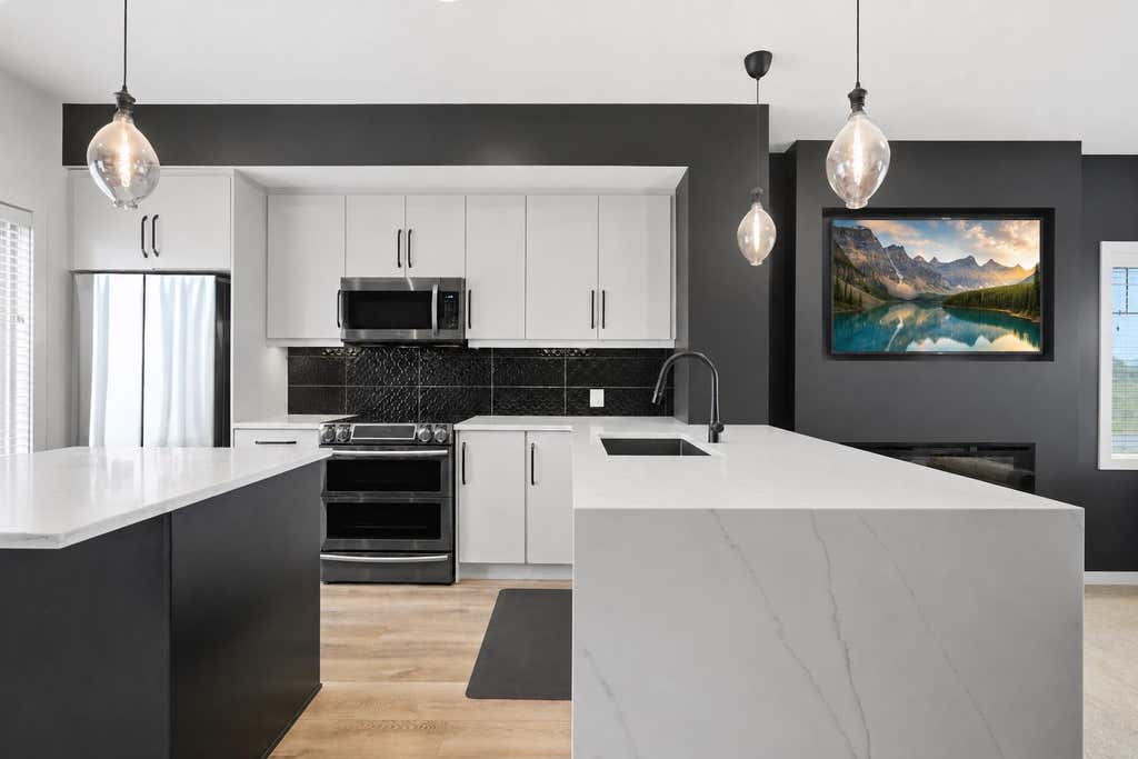 Photo of 32 Horseshoe Crescent #1801, Cochrane, AB T4C 2P4 (MLS # A2327837)