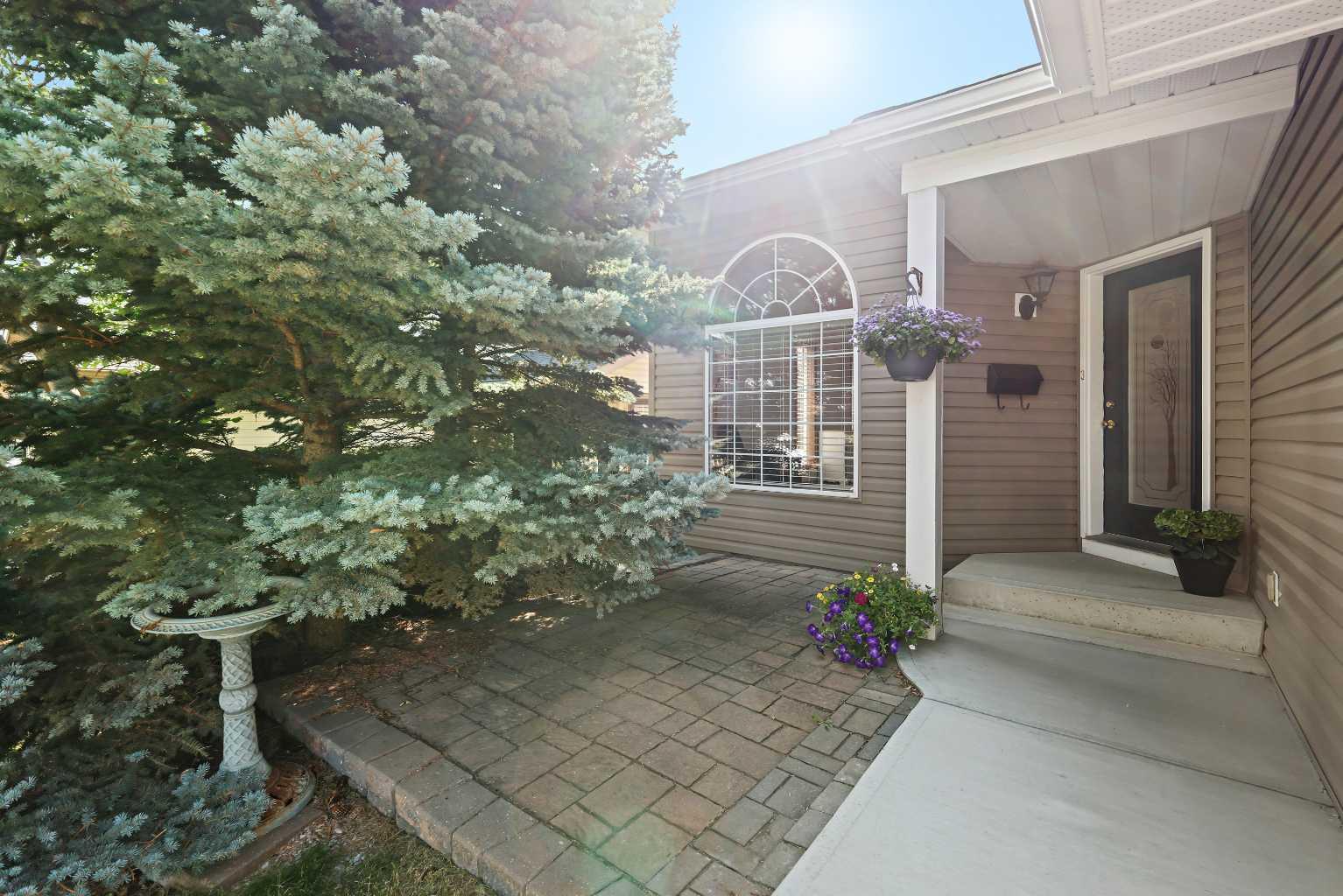 109 Macewan Park View NW