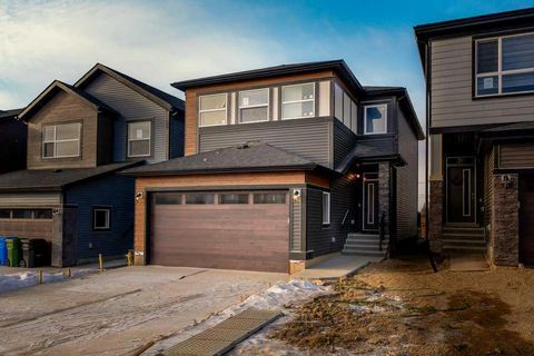 Photo of 165 Homestead Terrace NE, Calgary, AB T3J 2G5 (MLS # A2239216) Photo of 165 Homestead Terrace NE, Calgary, AB T3J 2G5 (MLS # A2239216)