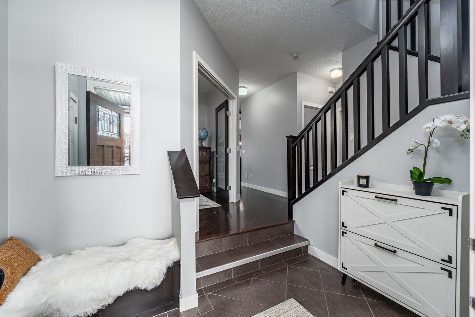 370 Williamstown Green NW