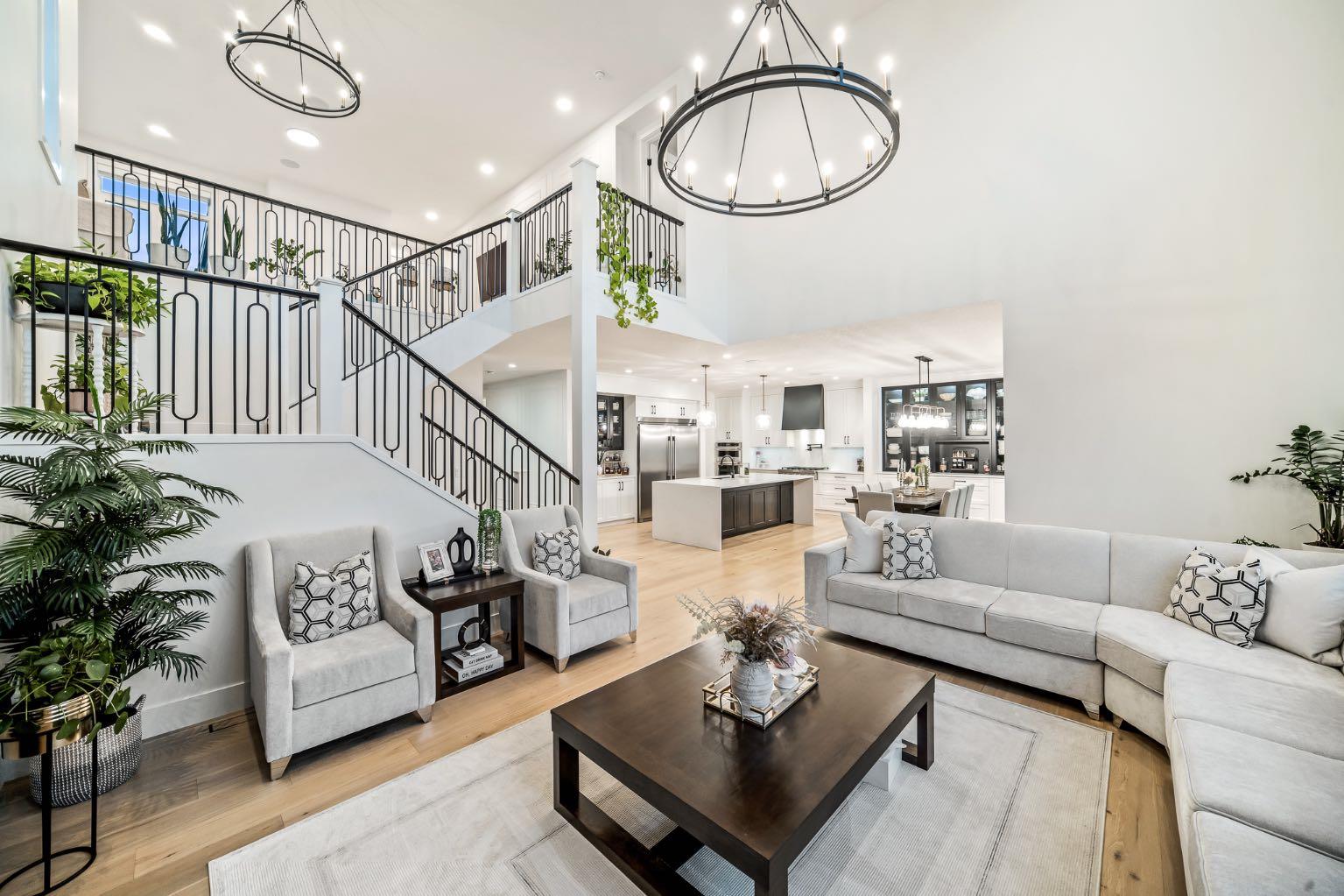 103 Aspen Summit Close SW