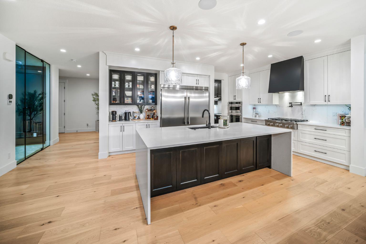 103 Aspen Summit Close SW