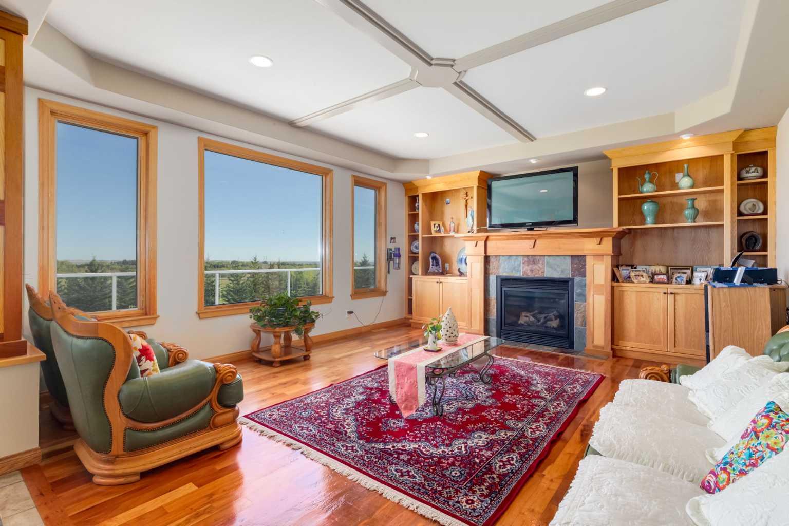 32 Gray Way NW