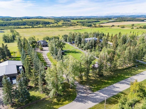 Photo of 80031 186 Avenue W, Rural Foothills County, AB T1S 2S8 (MLS # A2342456)