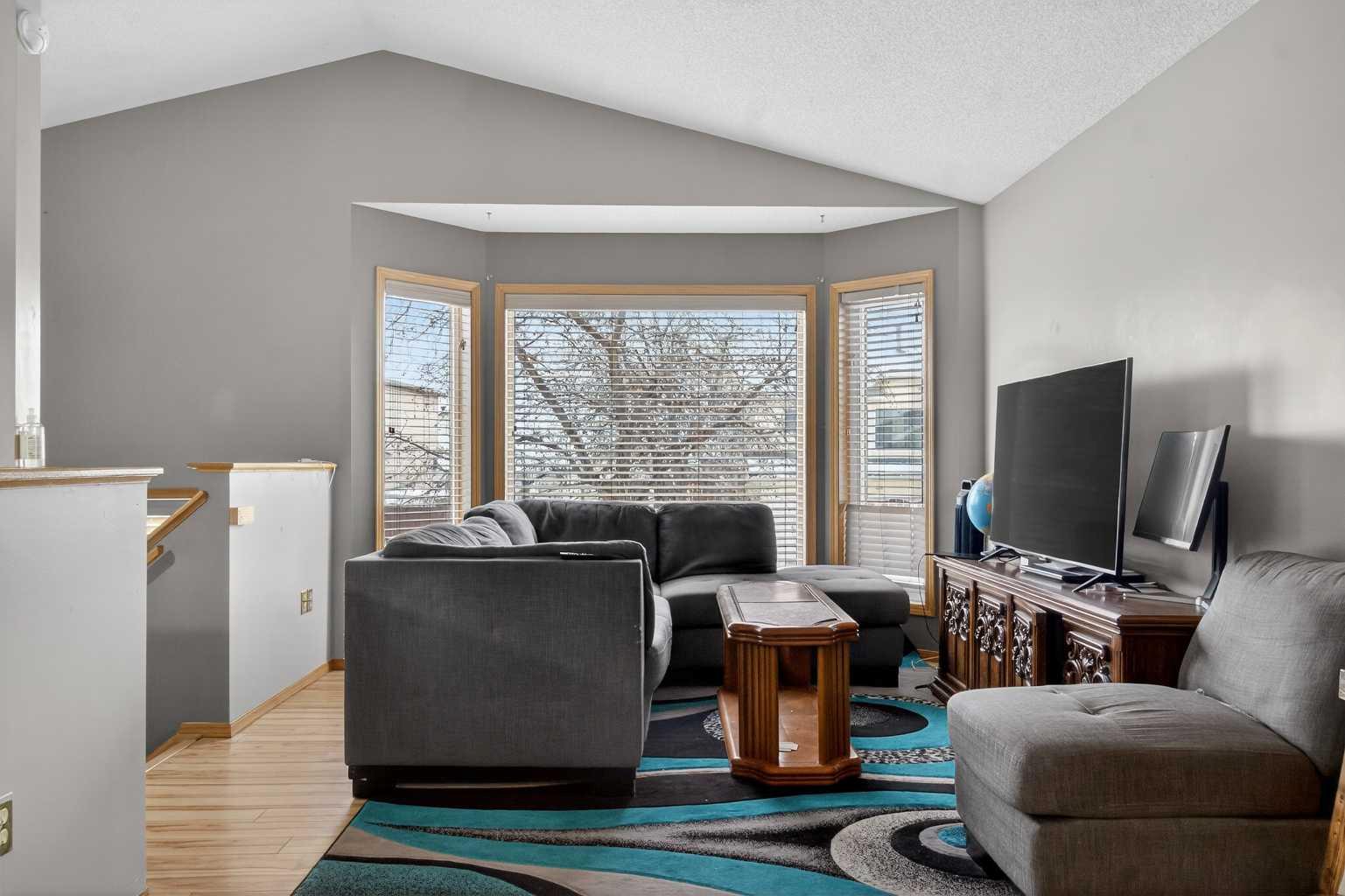 40 Erin Circle SE