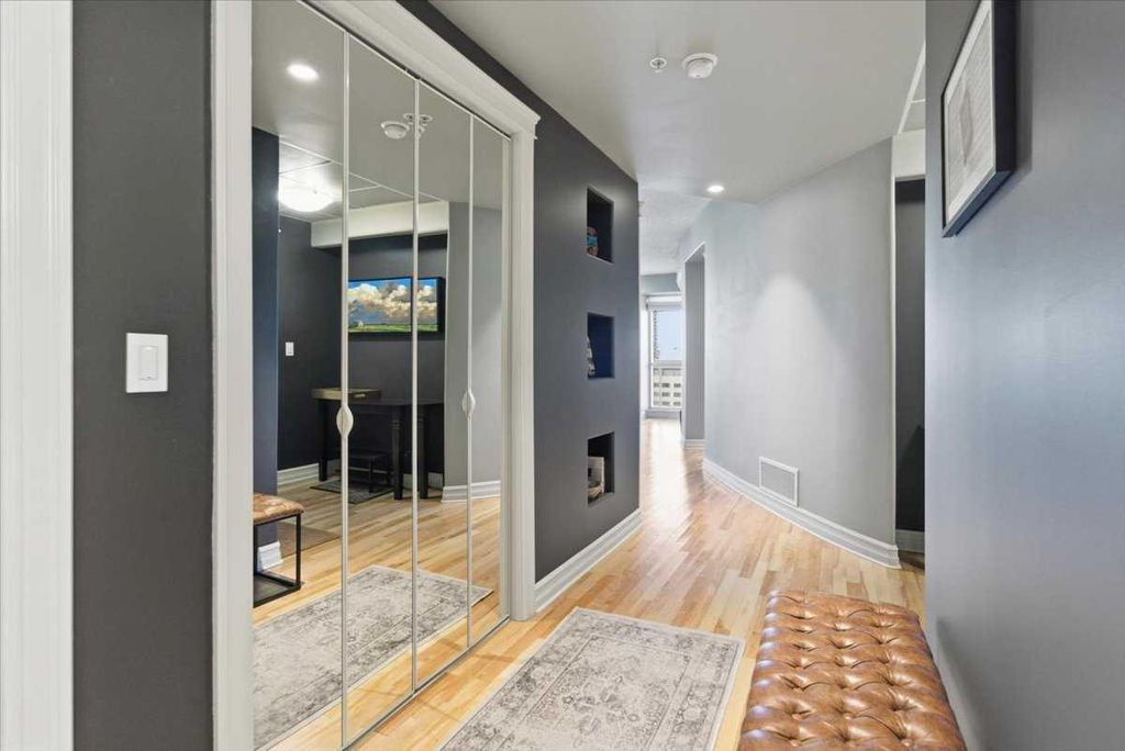 Photo of 836 15 Avenue SW #1805, Calgary, AB T2R 1S2 (MLS # A2277566)