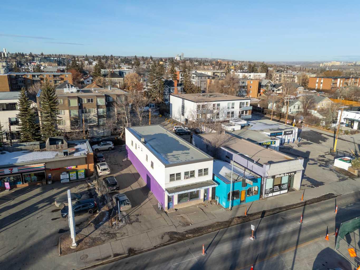 2611, 2613, 2615 14 Street SW