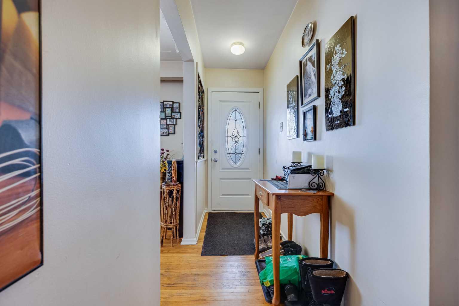 1902 Ash Crescent SE