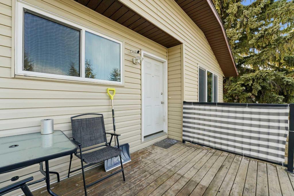 Photo of 15 Gibson Close #A &amp; B, Red Deer, AB T4P 2Z3 (MLS # A2293505)