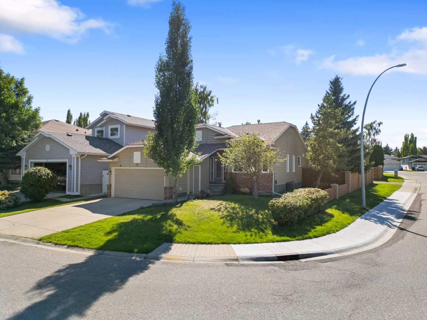 5 Sunvista Crescent SE