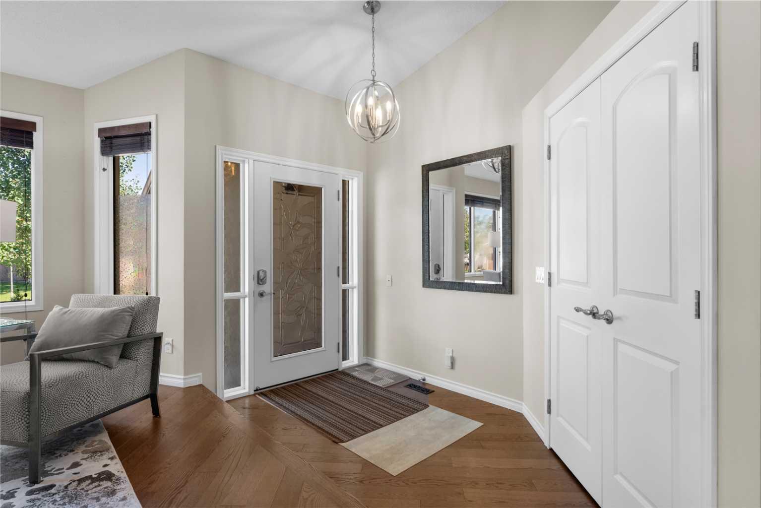 5 Sunvista Crescent SE