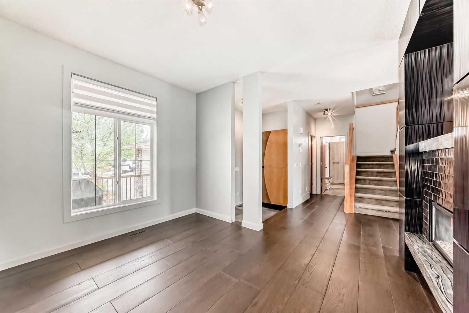 11 Cresthaven Bay SW