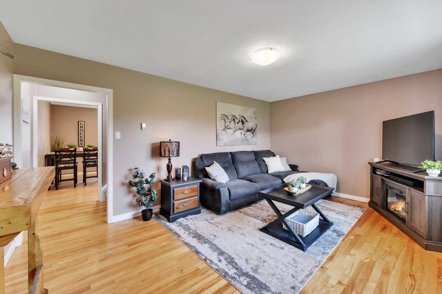 37 Poplar Crescent