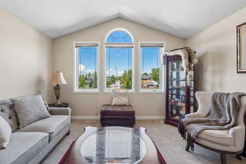 Photo of 86 Tuscany Ravine Road NW, Calgary, AB T3L 2R9 (MLS # A2323292)