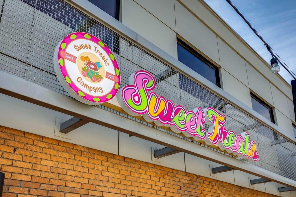 Photo of 1109 9 Avenue SE, Calgary, AB T2G 0S7 (MLS # A2244241)