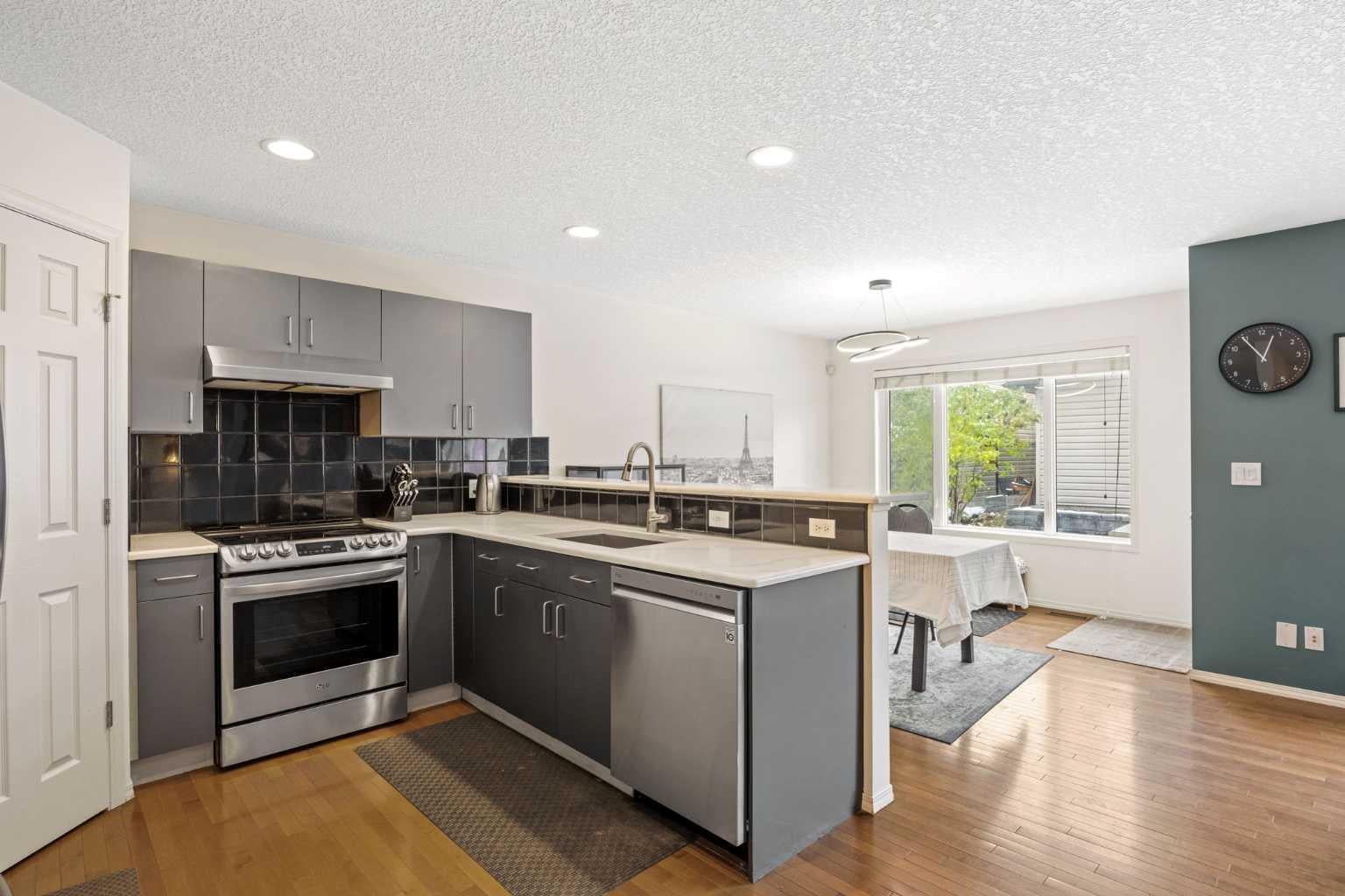 75 West Springs Way SW