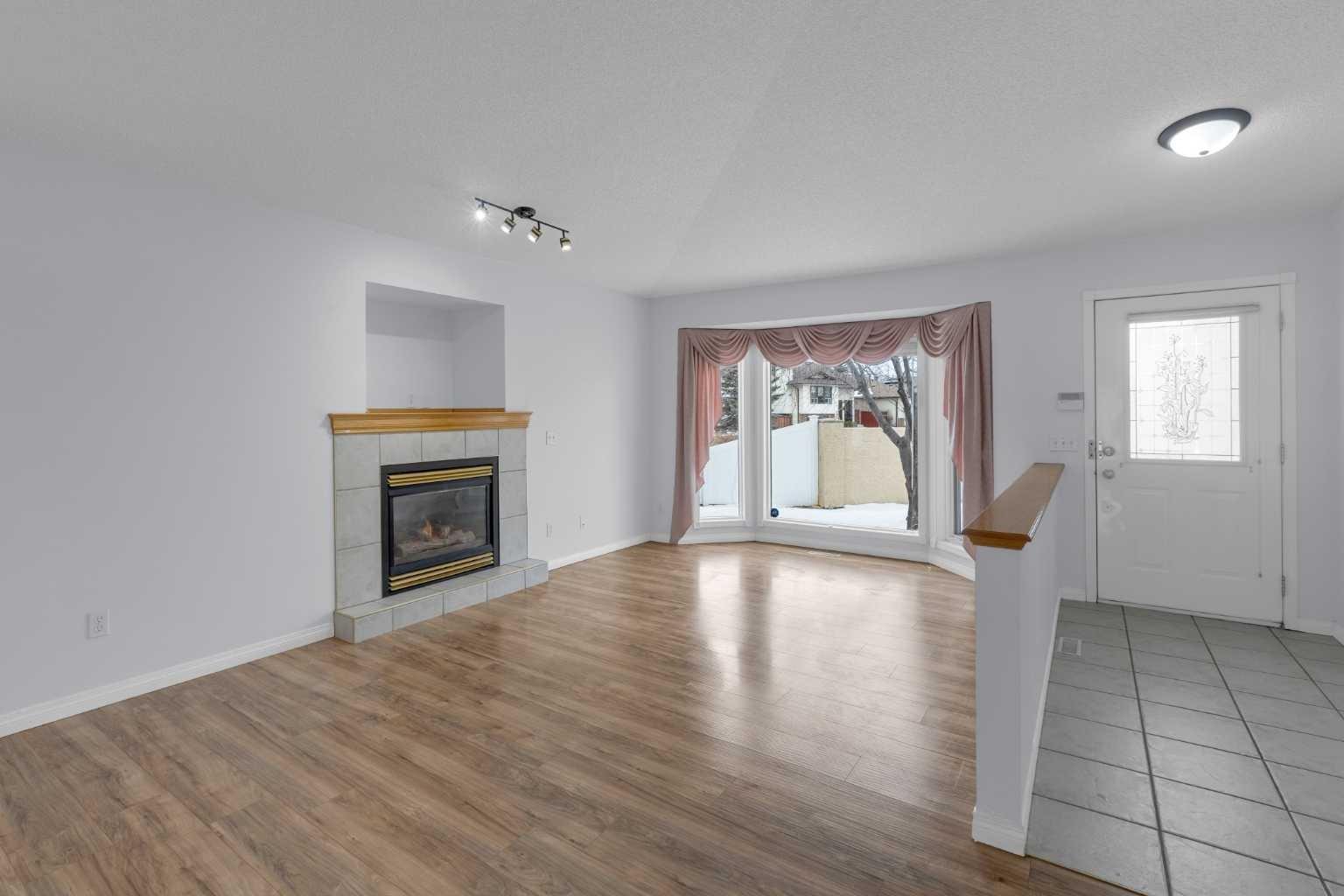 200 Sandstone Drive NW 2