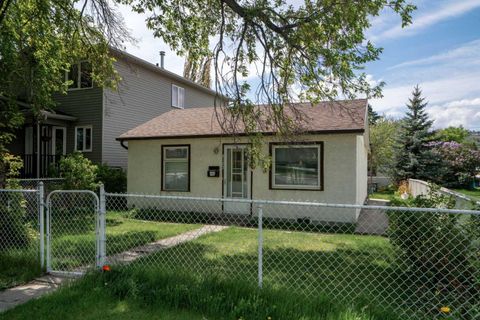 4327 20 Avenue NW Calgary AB T3B 0T4