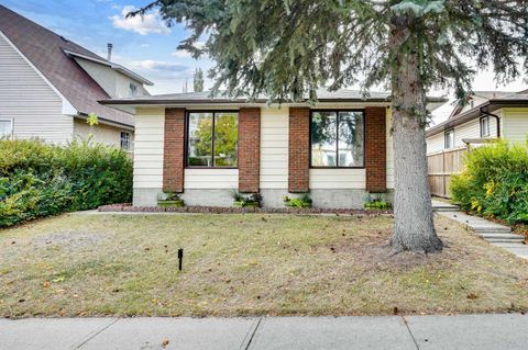 Photo of 403 72 Avenue NE, Calgary, AB T2K 5H7 (MLS # A2260942) Photo of 403 72 Avenue NE, Calgary, AB T2K 5H7 (MLS # A2260942)