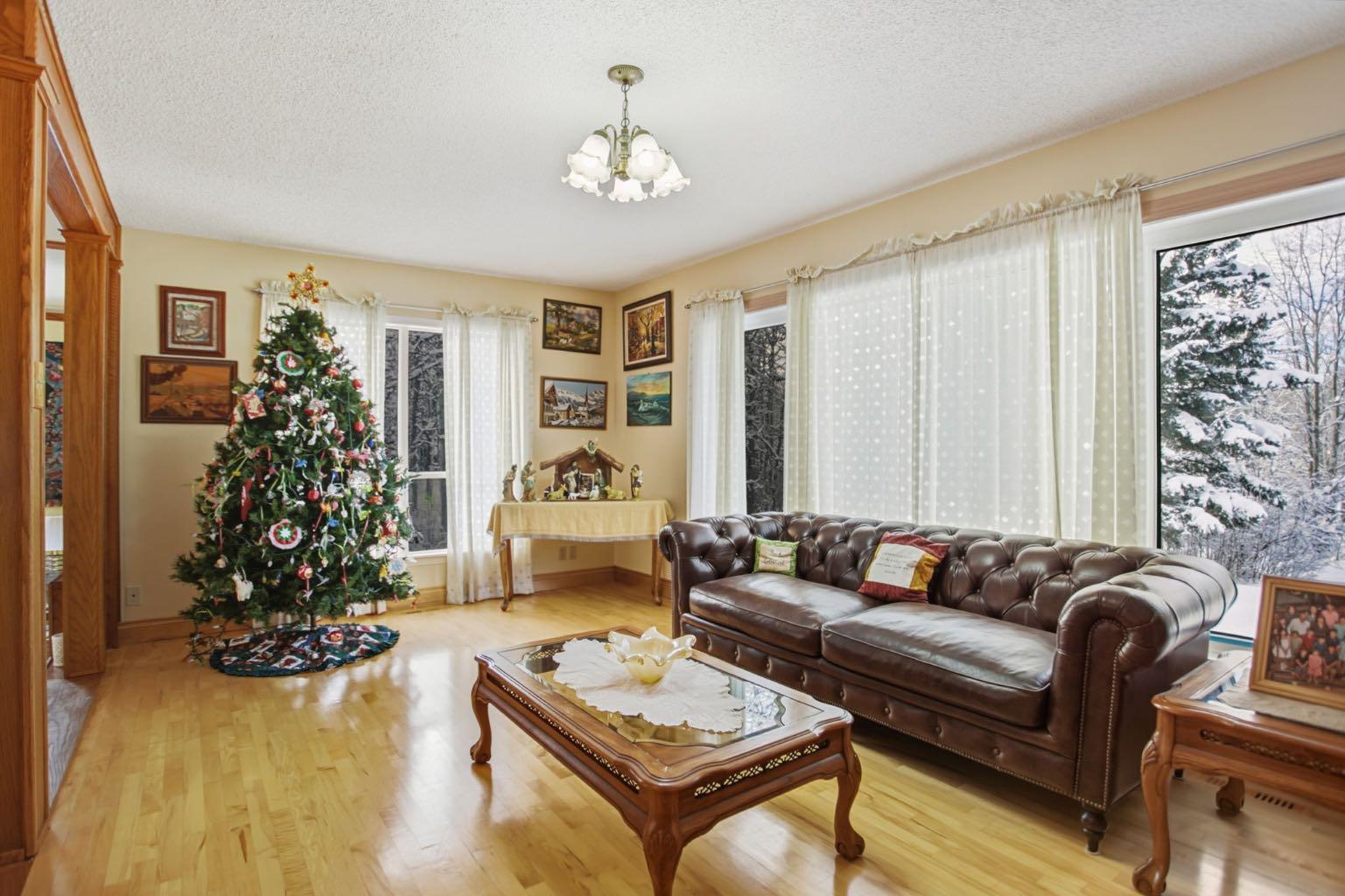 242016 White Post Lane W