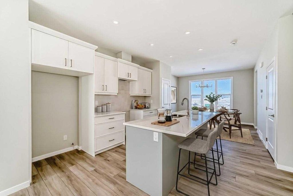 Photo of 354 Ellen Park, Crossfield, AB T0M 0S0 (MLS # A2280939)