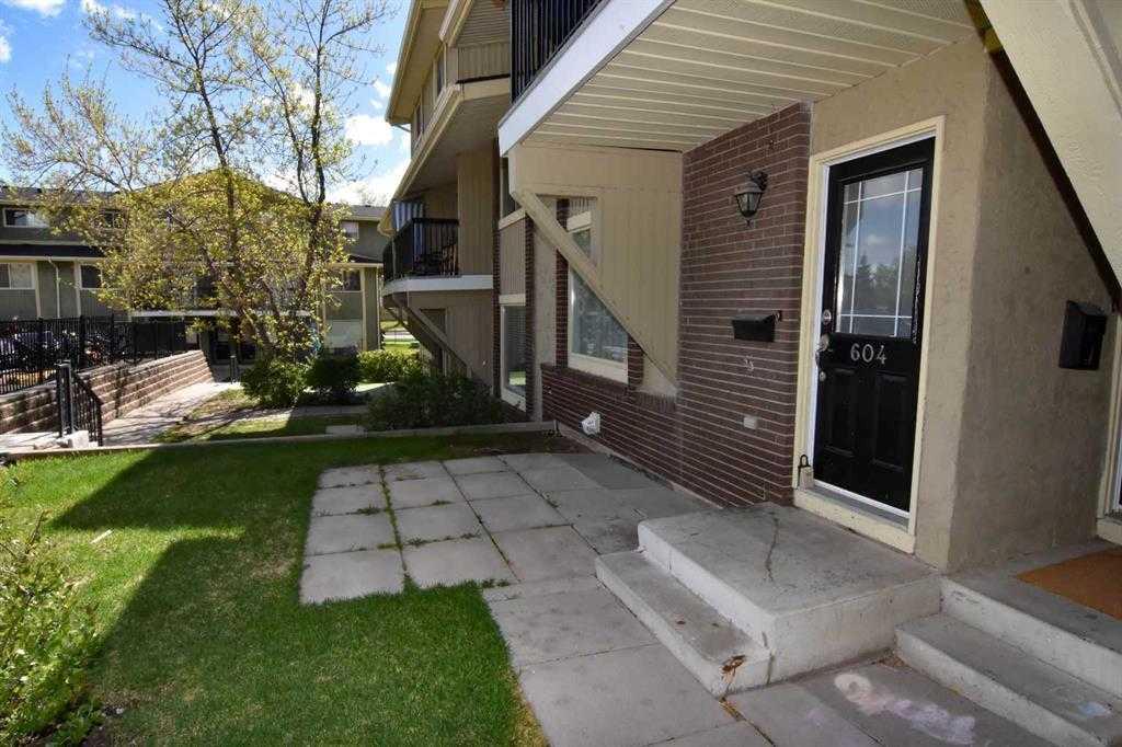 2200 Woodview Drive SW 604