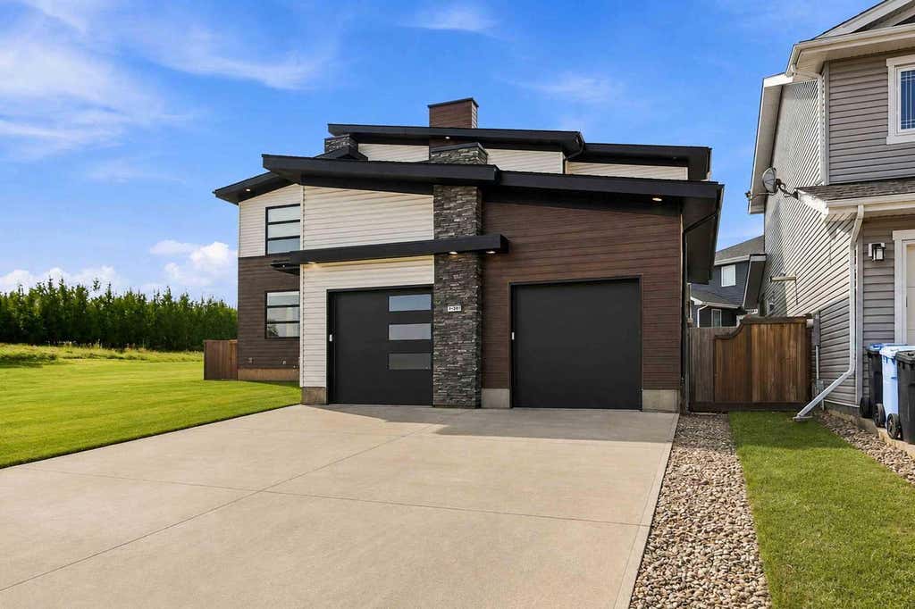 Photo of 201 Athabasca Avenue, Fort McMurray, AB T9J 1G3 (MLS # A2339418)