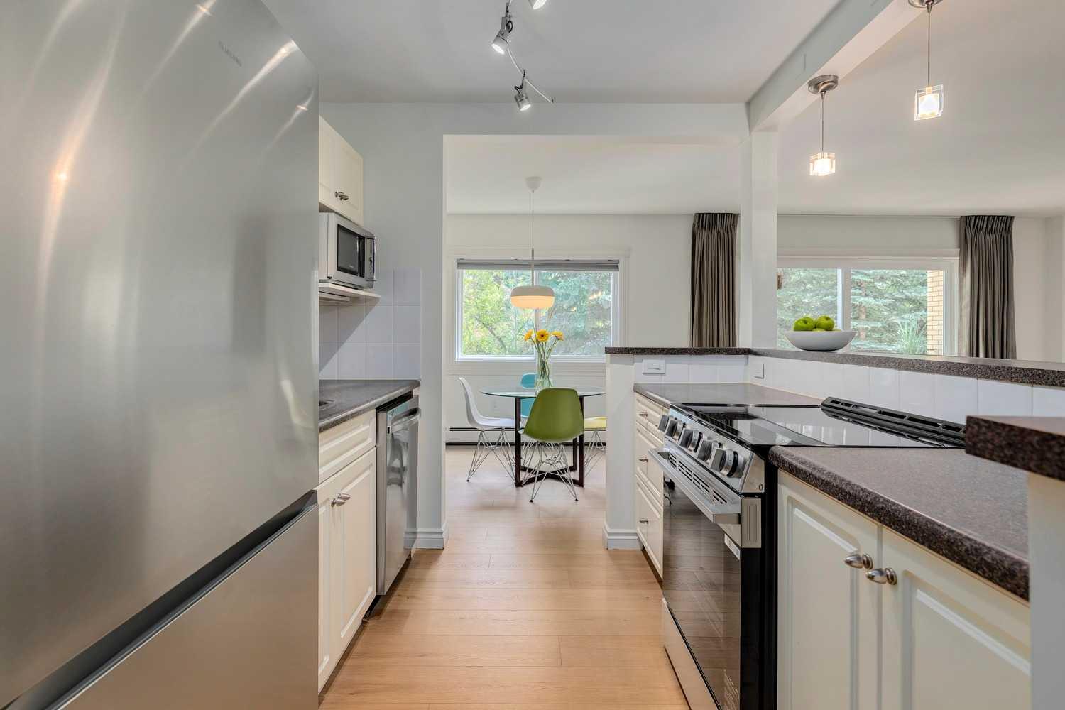 823 Royal Avenue SW 407