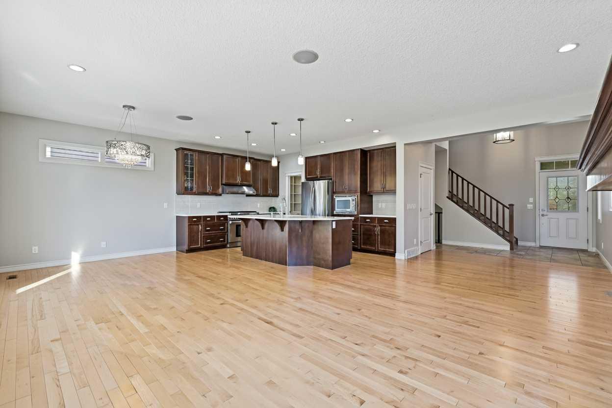 182 Cranarch Place SE