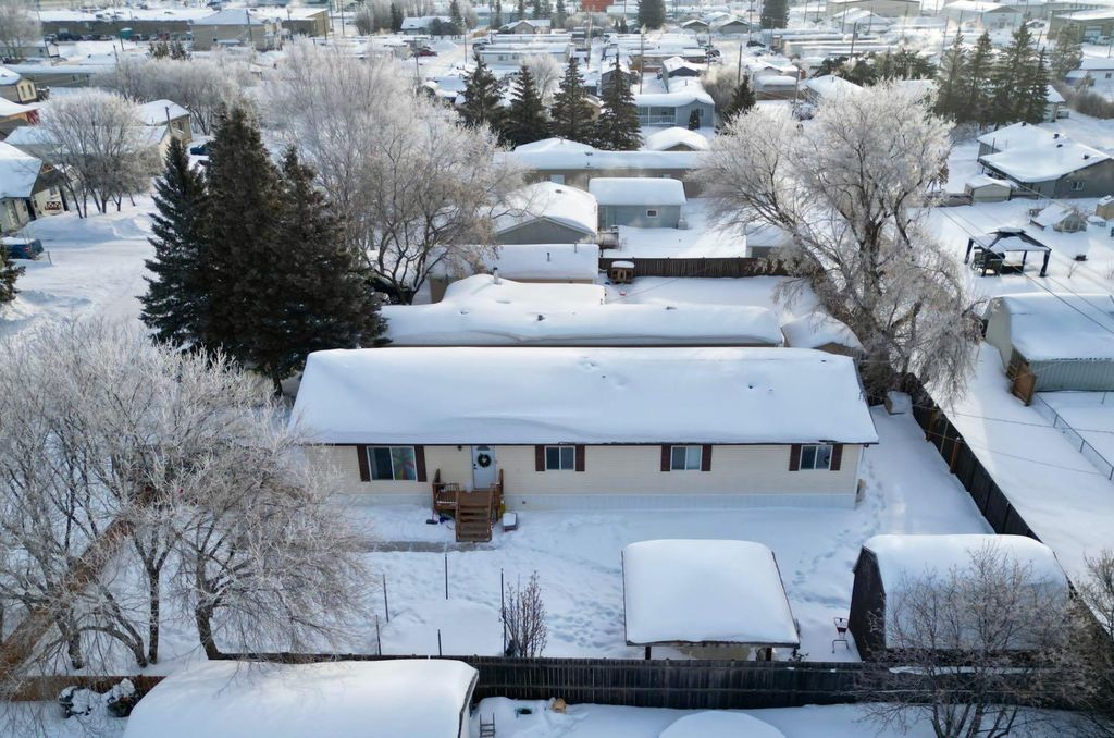 Photo of 10213 104 Ave La Crete, La Crete, AB T0H 2H0 (MLS # A2295067)