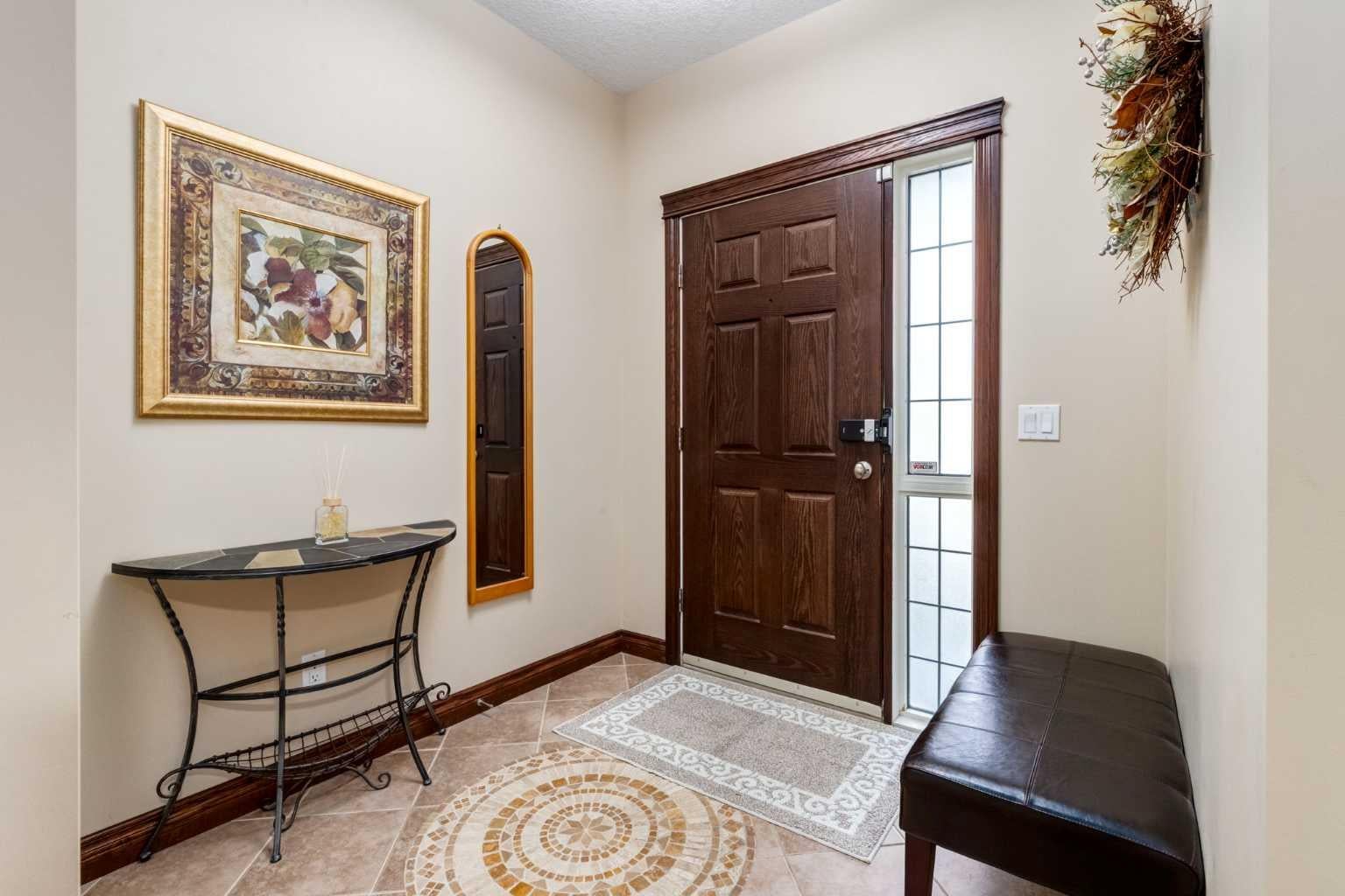 43 Cougar Plateau Circle SW