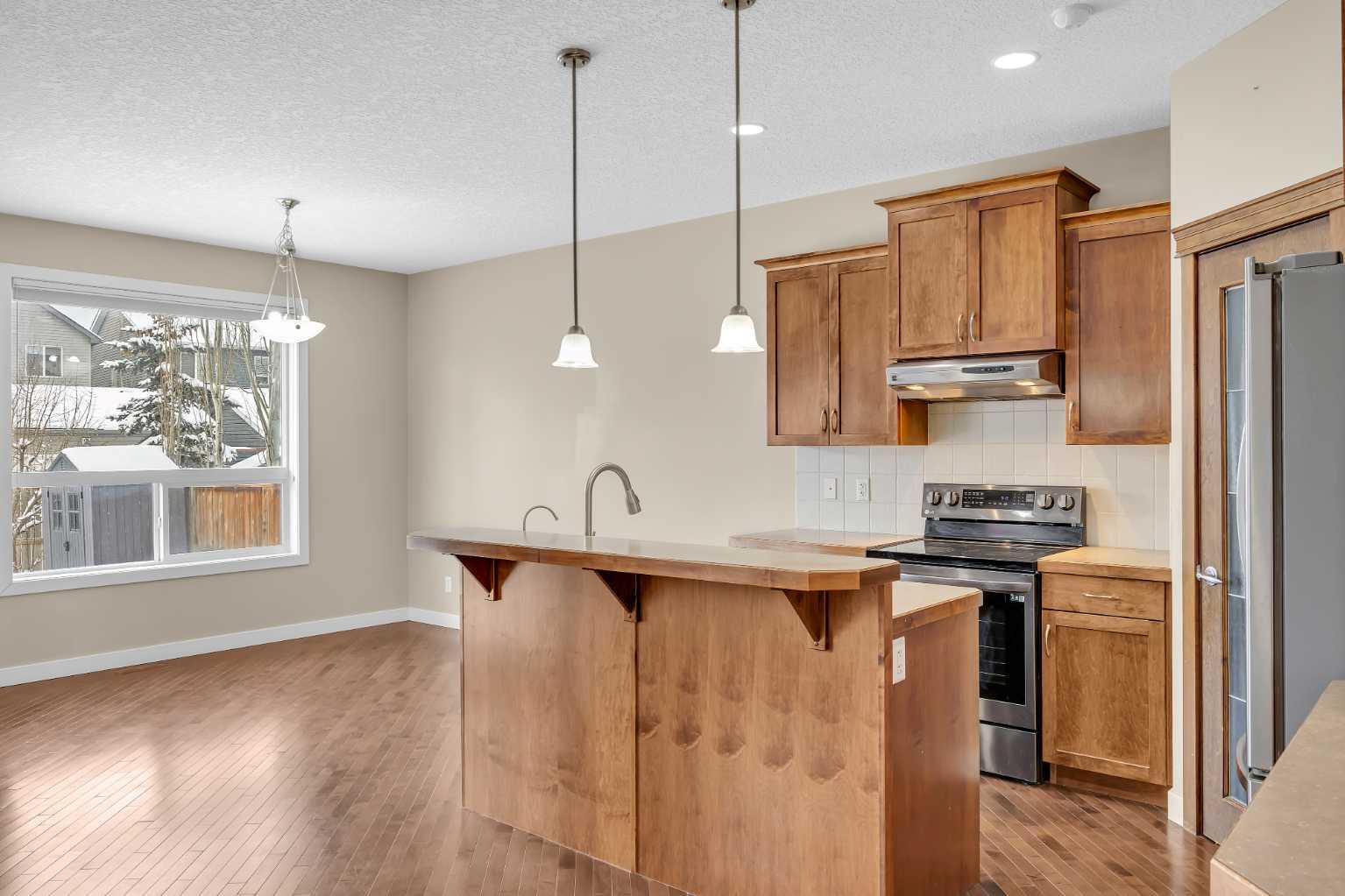 254 Autumn Circle SE