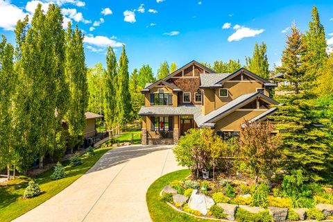 10 Spring Valley Place SW Calgary AB T3H 4V1