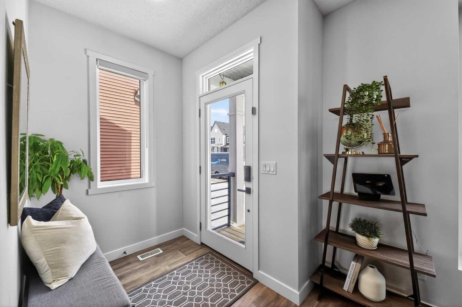 29 Carringvue Way NW