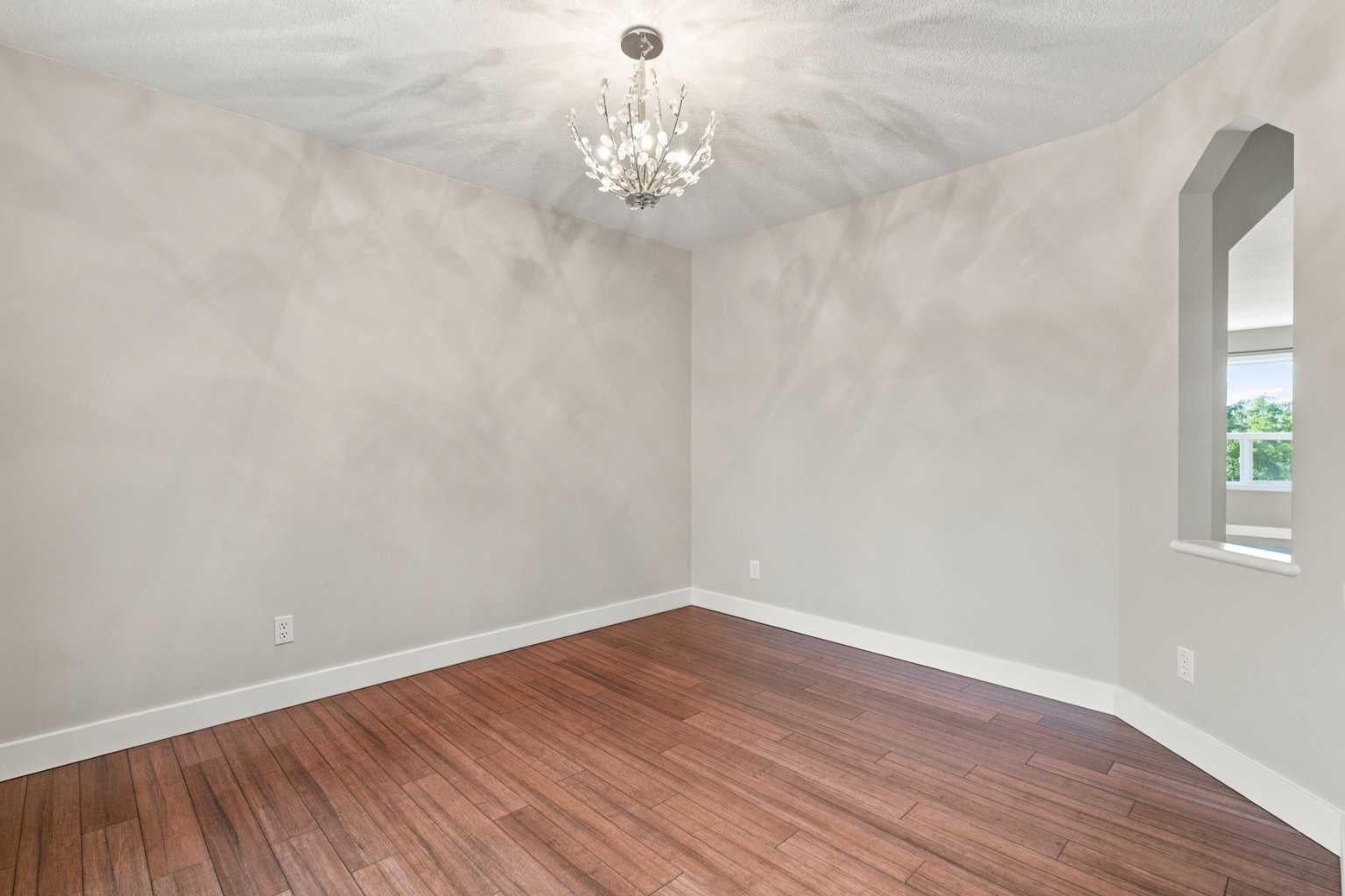 541 Citadel Meadow Bay NW