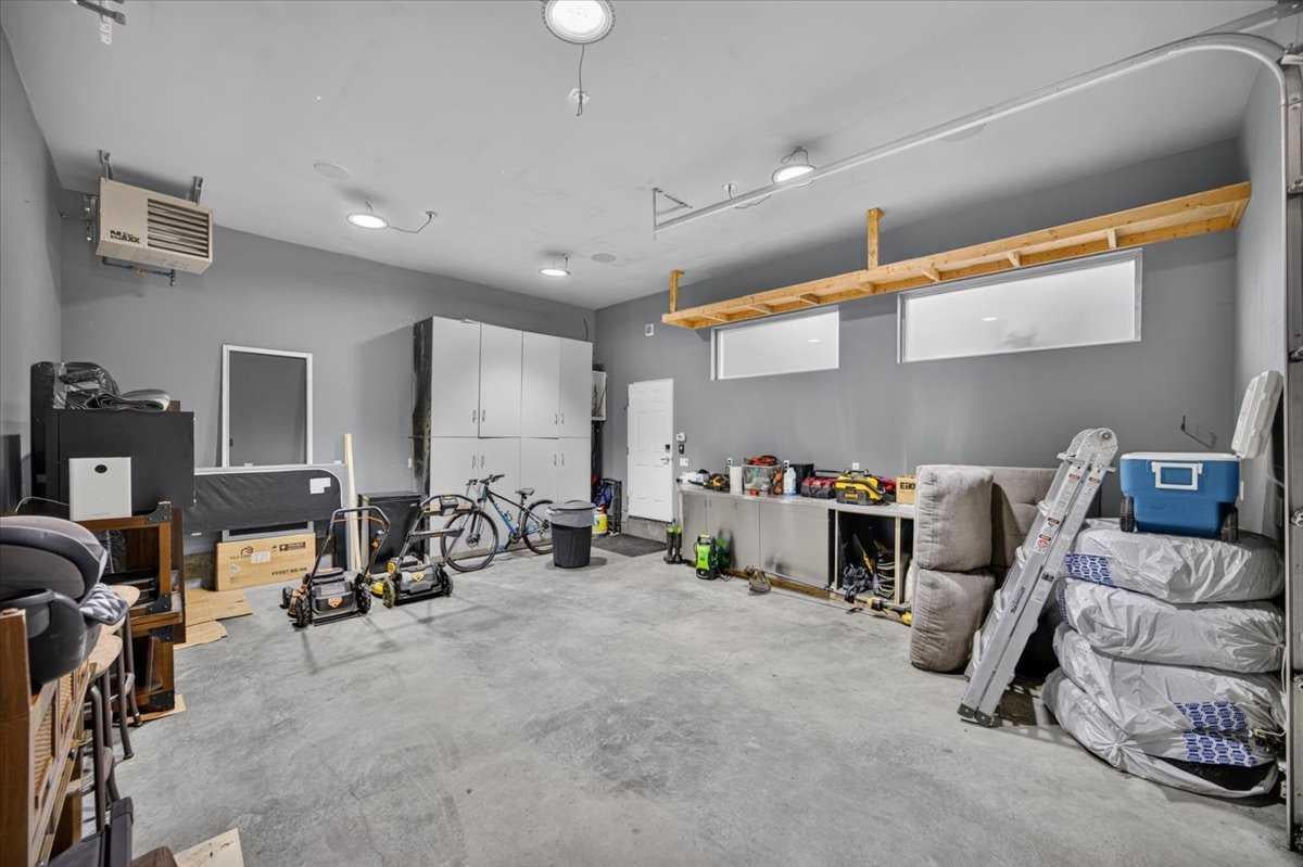 2584 Ravenslea Gardens SE