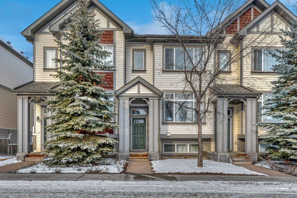 Photo of 15 Copperpond Close SE, Calgary, AB T2Z 0Y8 (MLS # A2277407)