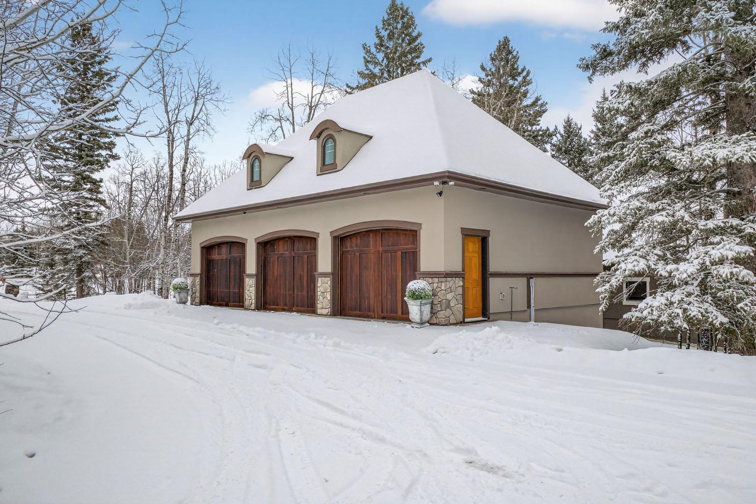 17 Hawks Landing Drive